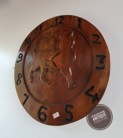 Mbwa Clock