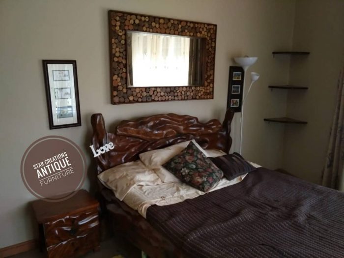 Rustic farmhouse bed - Image 3