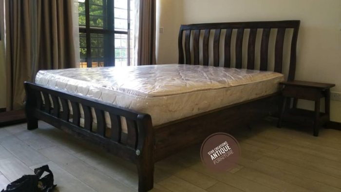 Rustic bed - Image 2