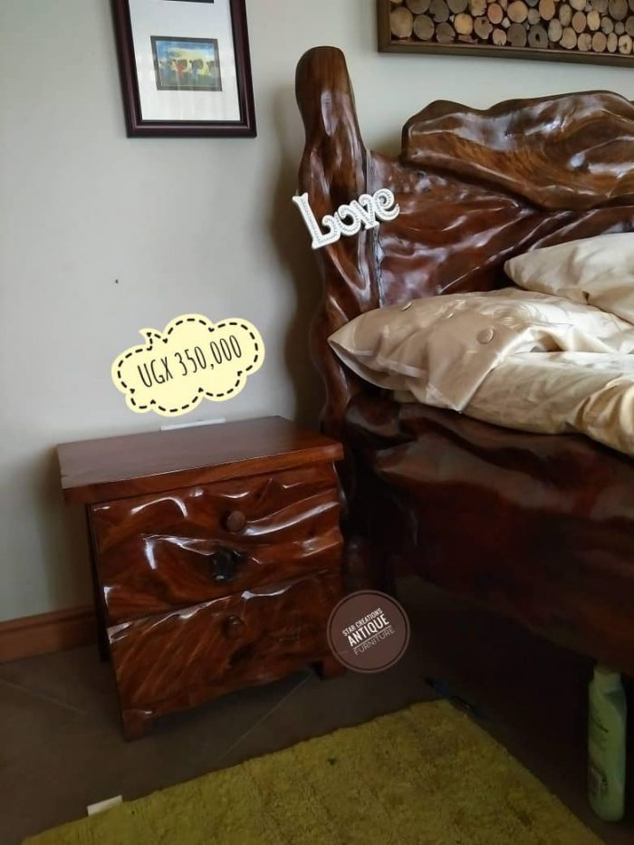 Rustic farmhouse bed - Image 4