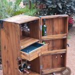 Trunk bar