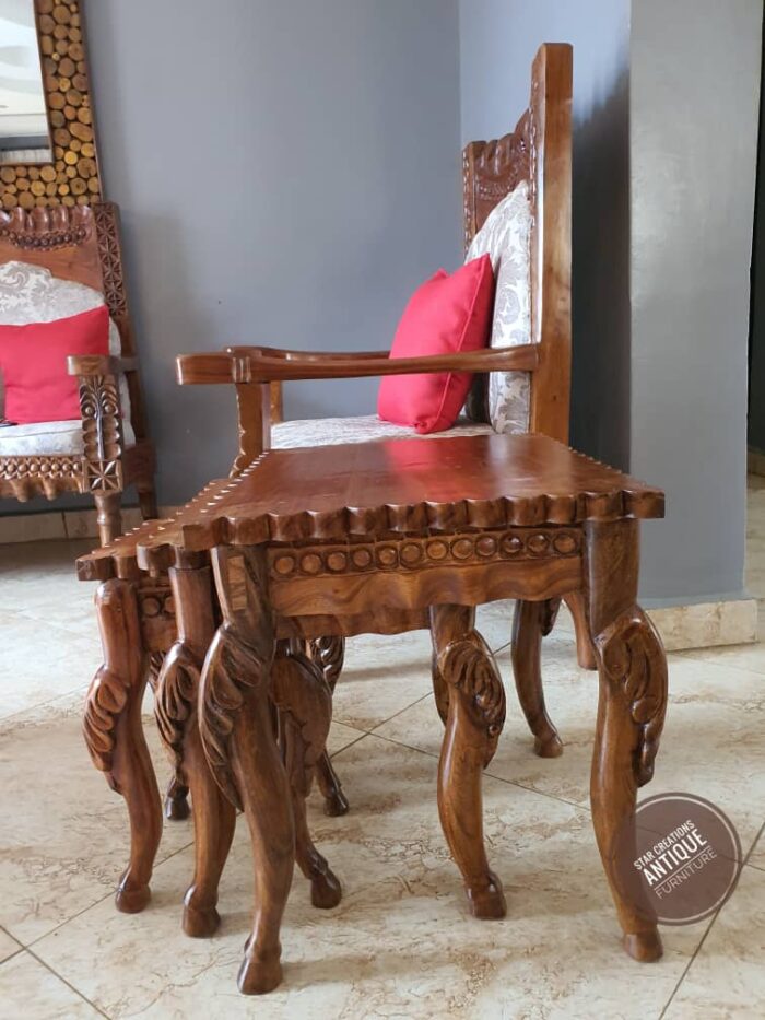 Nest Table