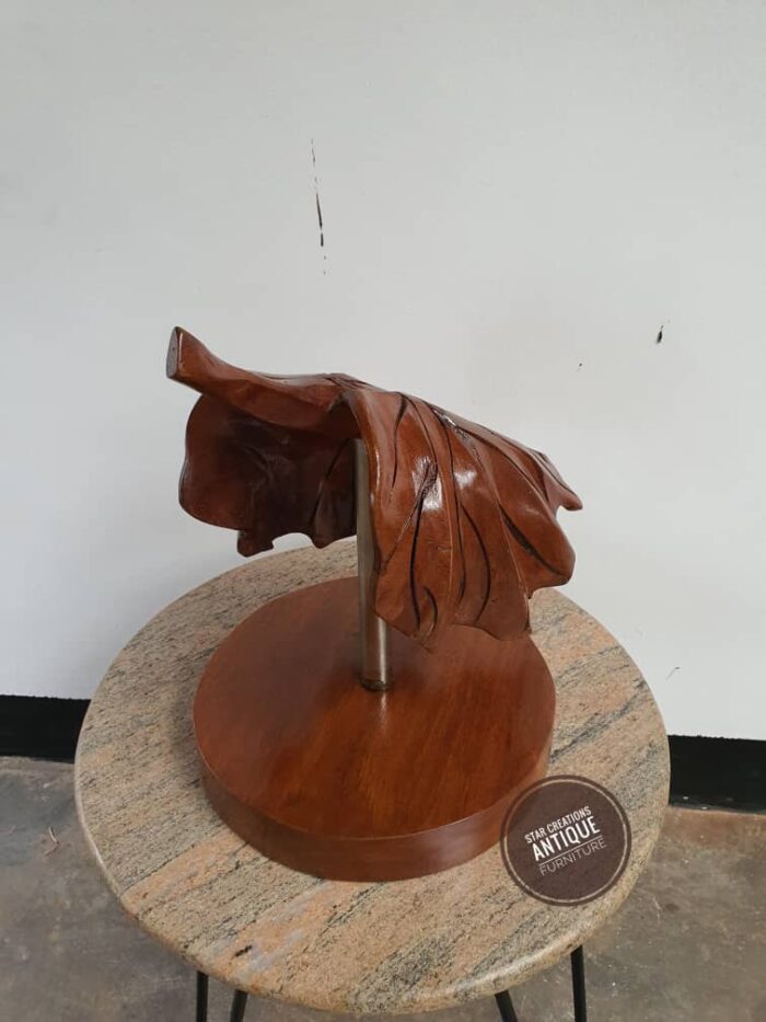 Leaf Sculpture - Image 2
