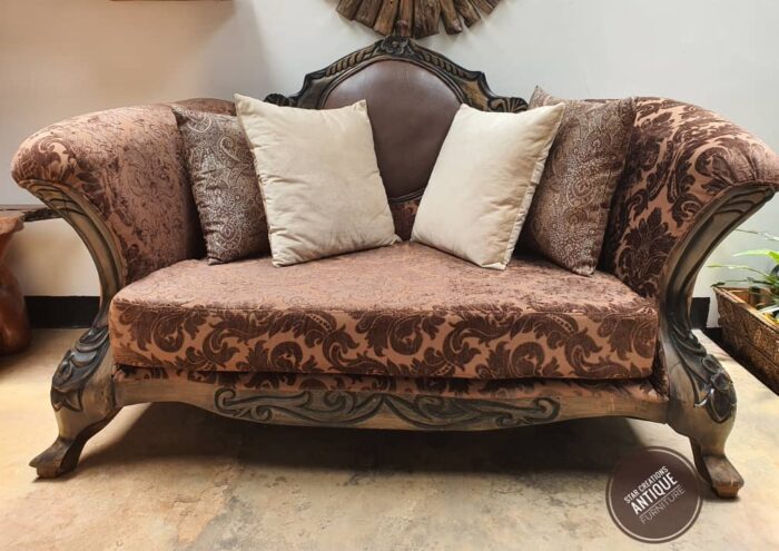 Royal Sofa, 2 Seater